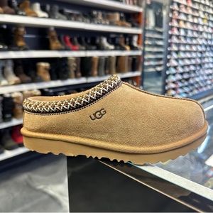 UGG Tasman Women’s Slipper size 9. Brand new.